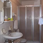 Отель Edelweiss 2*