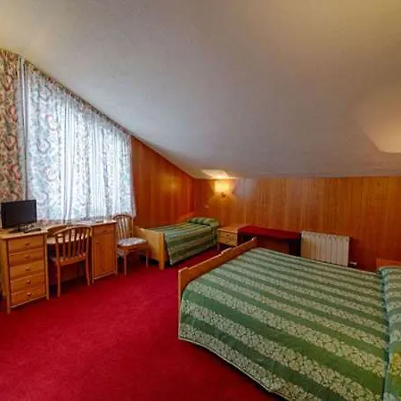 Отель Edelweiss