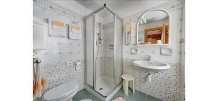 Edelweiss Otel 2*